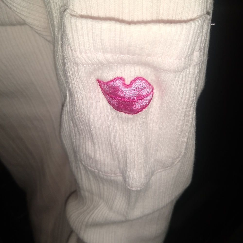 French Jenny Lips Pink Long Sleeved T-shirt